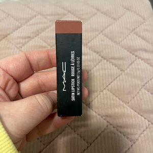 MAC spirit discontinued lipstick